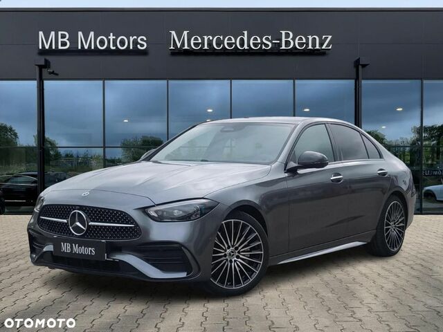 Мерседес Ц-Клас 2025 у Європі на Automoto.ua Сірий Мерседес Ц-Клас, об'ємом двигуна 1 л та пробігом 5 тис. км за 73463 $, фото 1 на Automoto.ua