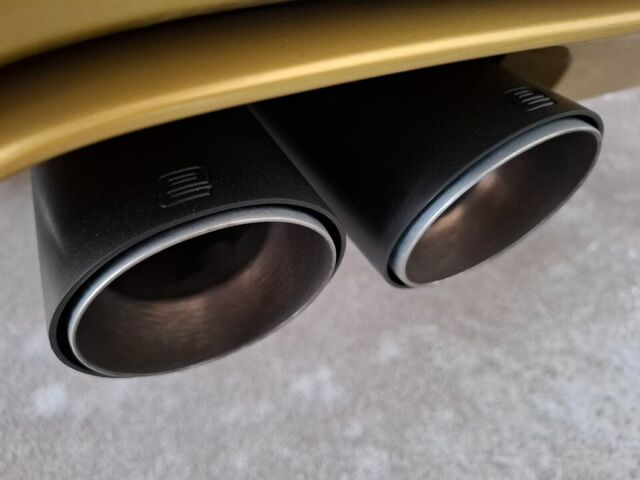 Жовтий БМВ M4, об'ємом двигуна 2.98 л та пробігом 77 тис. км за 52916 $, фото 10 на Automoto.ua