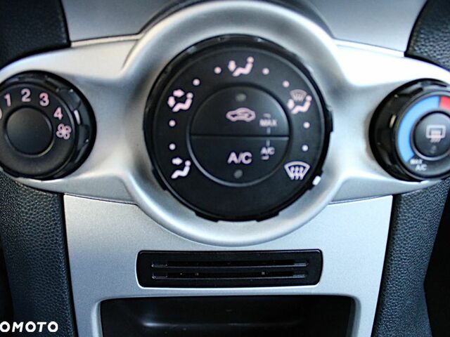 Форд Фієста, об'ємом двигуна 1.24 л та пробігом 169 тис. км за 4730 $, фото 22 на Automoto.ua