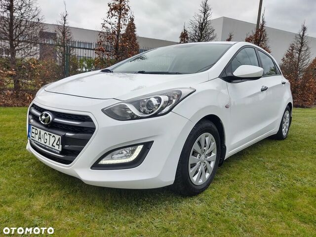 Хендай i30, об'ємом двигуна 1.4 л та пробігом 256 тис. км за 5162 $, фото 3 на Automoto.ua