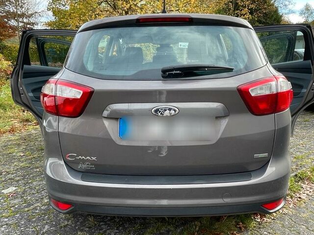 Форд Си-Макс 2013 в Европе на Automoto.ua Форд Си-Макс, объемом двигателя 0 л и пробегом 165 тыс. км за 1600 $, фото 1 на Automoto.ua