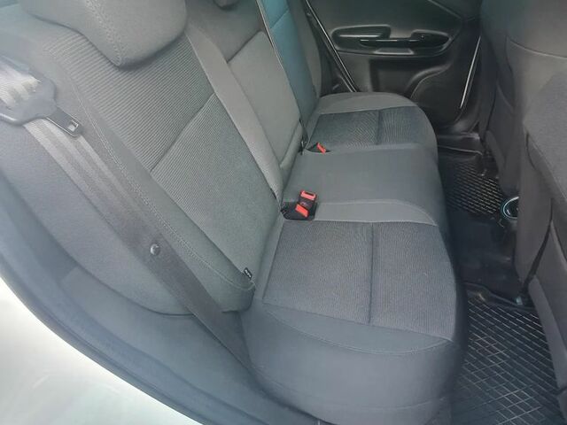 Альфа Ромео Джульетта 2010 в Европе на Automoto.ua Белый Альфа Ромео Джульетта, объемом двигателя 1 л и пробегом 176 тыс. км за 6901 $, фото 10 на Automoto.ua