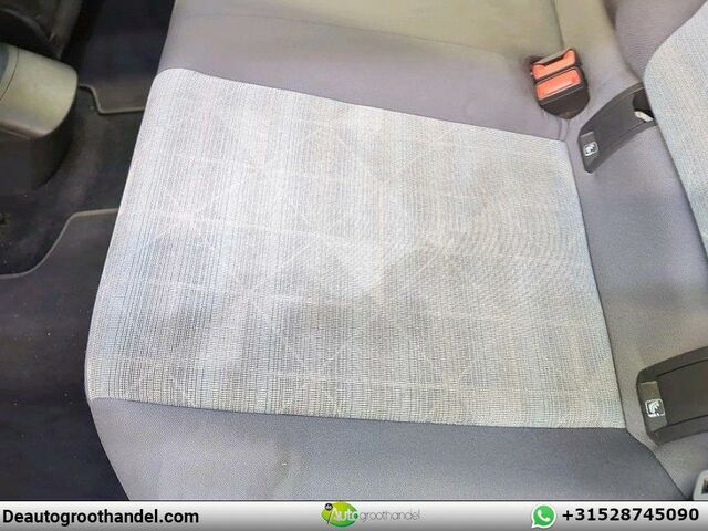 Фольксваген ID.3 2020 в Европе на Automoto.ua Белый Фольксваген ID.3, объемом двигателя 0 л и пробегом 146 тыс. км за 14762 $, фото 25 на Automoto.ua