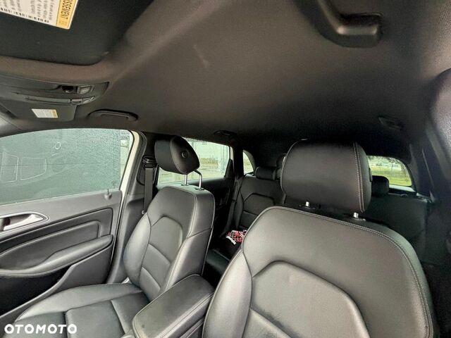 Мерседес Б-класс 2017 в Европе на Automoto.ua Белый Мерседес Б-класс, объемом двигателя 1 л и пробегом 204 тыс. км за 14020 $, фото 18 на Automoto.ua