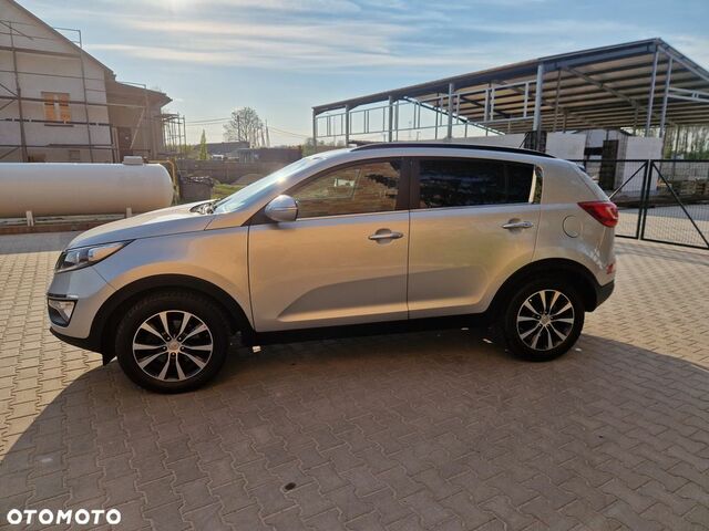 Кіа Sportage, об'ємом двигуна 1.69 л та пробігом 238 тис. км за 8164 $, фото 4 на Automoto.ua