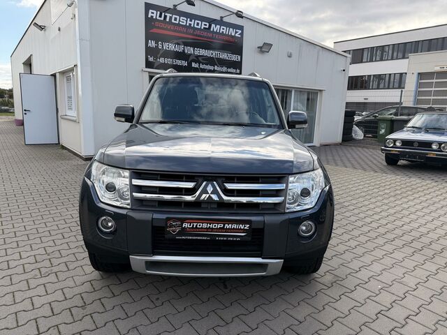 Міцубісі Паджеро 2007 у Європі на Automoto.ua Сірий Міцубісі Паджеро, об'ємом двигуна 3.2 л та пробігом 153 тис. км за 14999 $, фото 10 на Automoto.ua