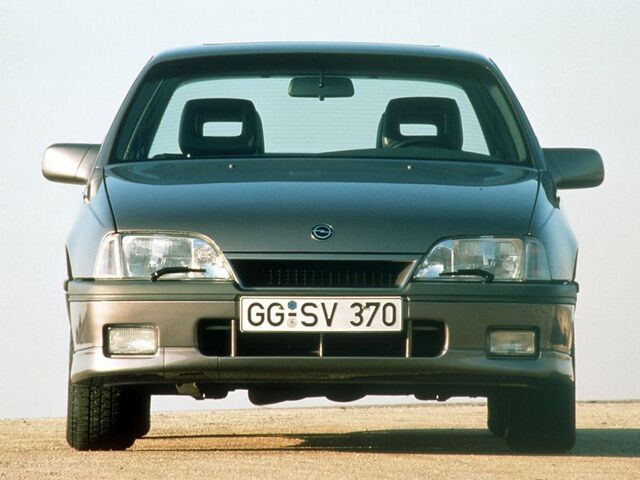 Опель Омега, Седан 1986 - 1994 A 2.4 i
