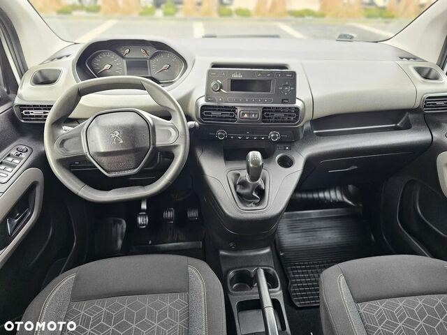 Пежо Rifter, об'ємом двигуна 1.5 л та пробігом 230 тис. км за 9266 $, фото 22 на Automoto.ua