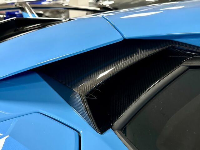 Синій Ламборджині Авентадор, об'ємом двигуна 6.5 л та пробігом 6 тис. км за 706522 $, фото 15 на Automoto.ua