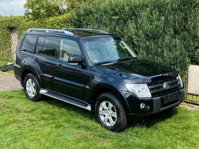 Мицубиси Паджеро 2009 в Европе на Automoto.ua Черный Мицубиси Паджеро, объемом двигателя 3.2 л и пробегом 85 тыс. км за 26803 $, фото 1 на Automoto.ua