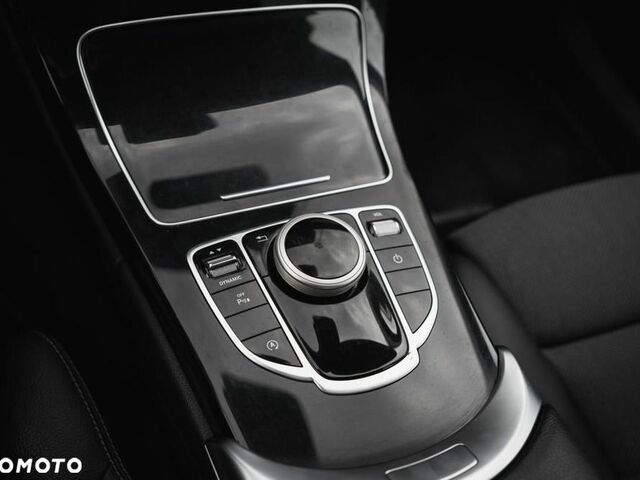 Мерседес Ц-Клас 2016 у Європі на Automoto.ua Синій Мерседес Ц-Клас, об'ємом двигуна 1 л та пробігом 152 тис. км за 19371 $, фото 18 на Automoto.ua