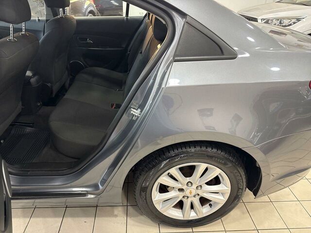 Шевроле Круз 2013 в Европе на Automoto.ua Серый Шевроле Круз, объемом двигателя 1.8 л и пробегом 192 тыс. км за 4200 $, фото 9 на Automoto.ua