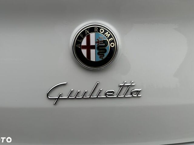 Альфа Ромео Giulietta, об'ємом двигуна 1.74 л та пробігом 161 тис. км за 10799 $, фото 5 на Automoto.ua