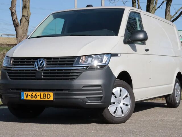 Фольксваген T6.1 Transporter 2024 в Европе на Automoto.ua Серый Фольксваген T6.1 Transporter, объемом двигателя 1.97 л и пробегом 41 тыс. км за 47890 $, фото 2 на Automoto.ua