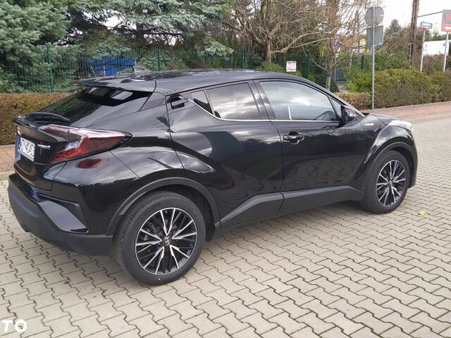 Тойота C-HR, объемом двигателя 1.8 л и пробегом 61 тыс. км за 18726 $, фото 4 на Automoto.ua