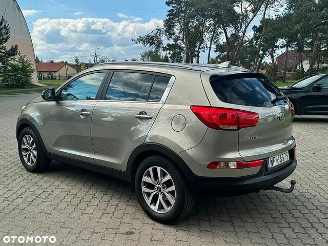 Кіа Sportage, об'ємом двигуна 1.59 л та пробігом 168 тис. км за 10994 $, фото 11 на Automoto.ua