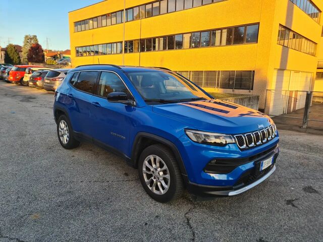 Джип Компас 2021 в Европе на Automoto.ua Синий Джип Компас, объемом двигателя 1.33 л и пробегом 39 тыс. км за 19653 $, фото 1 на Automoto.ua