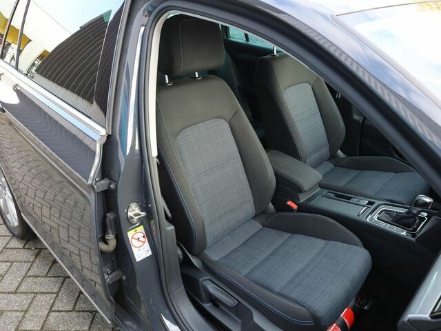 Фольксваген Пассат Вариант 2021 в Европе на Automoto.ua Серый Фольксваген Пассат Вариант, объемом двигателя 1.4 л и пробегом 141 тыс. км за 19355 $, фото 29 на Automoto.ua