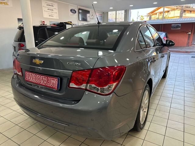 Шевроле Круз 2013 в Европе на Automoto.ua Серый Шевроле Круз, объемом двигателя 1.8 л и пробегом 192 тыс. км за 4200 $, фото 3 на Automoto.ua