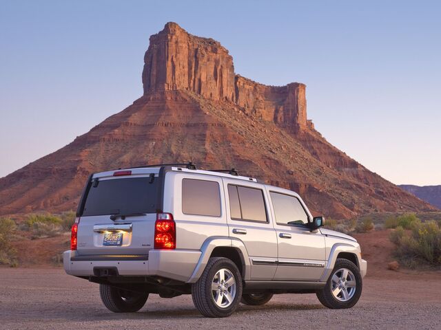 Джип Коммандер, Внедорожник / Кроссовер 2006 - н.в. 3.7 i V6 2WD