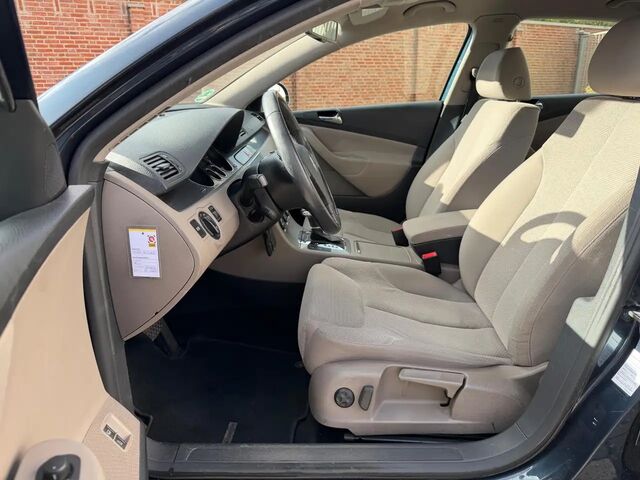 Фольксваген Пассат 2007 у Європі на Automoto.ua Сірий Фольксваген Пассат, об'ємом двигуна 1.98 л та пробігом 289 тис. км за 4017 $, фото 11 на Automoto.ua