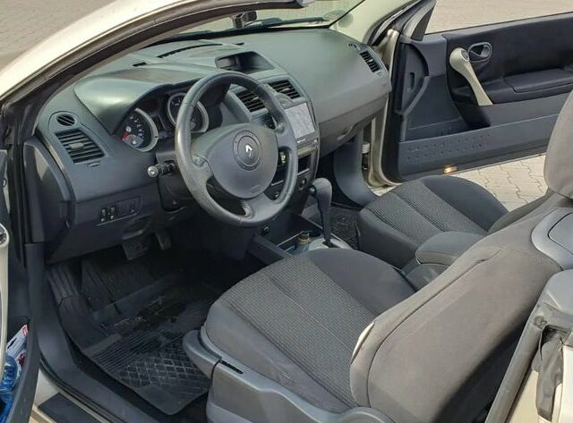 Рено Меган 2005 в Европе на Automoto.ua Рено Меган, объемом двигателя 1 л и пробегом 187 тыс. км за 7500 $, фото 6 на Automoto.ua