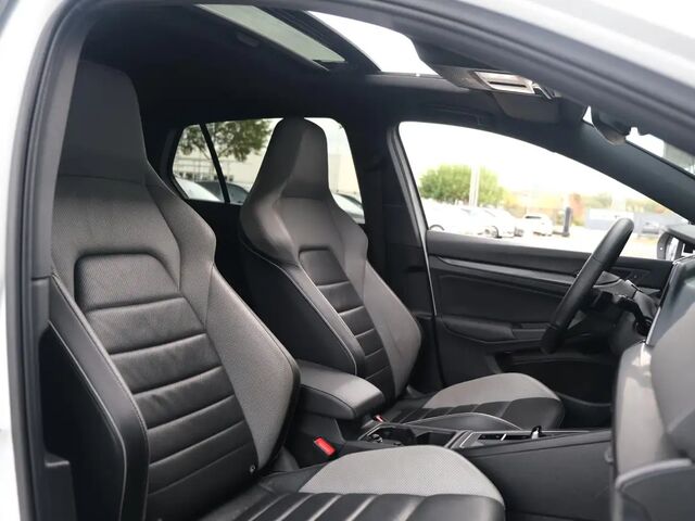 Фольксваген Golf GTE 2020 у Європі на Automoto.ua Білий Фольксваген Golf GTE, об'ємом двигуна 1.4 л та пробігом 78 тис. км за 31986 $, фото 3 на Automoto.ua