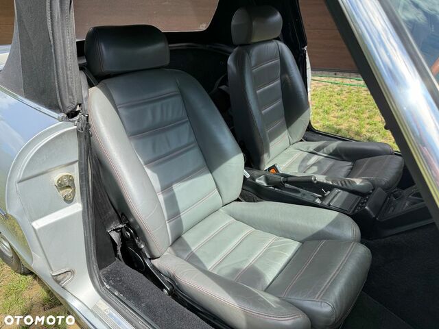 Альфа Ромео Спайдер 1988 в Европе на Automoto.ua Серый Альфа Ромео Спайдер, объемом двигателя 1 л и пробегом 34 тыс. км за 14286 $, фото 16 на Automoto.ua