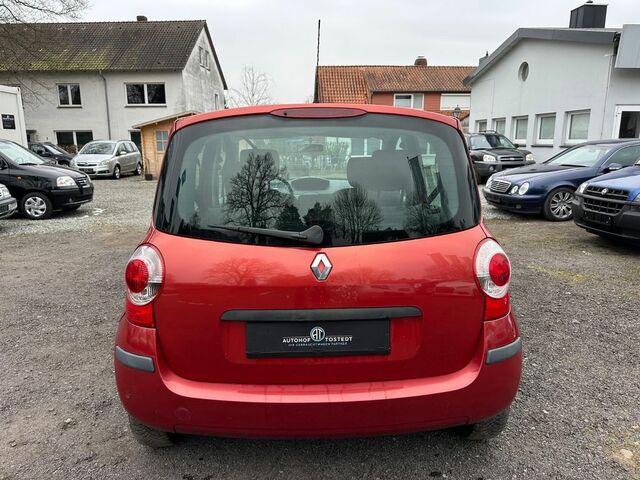 Рено Модус 2007 у Європі на Automoto.ua Червоний Рено Модус, об'ємом двигуна 1.15 л та пробігом 246 тис. км за 1472 $, фото 3 на Automoto.ua