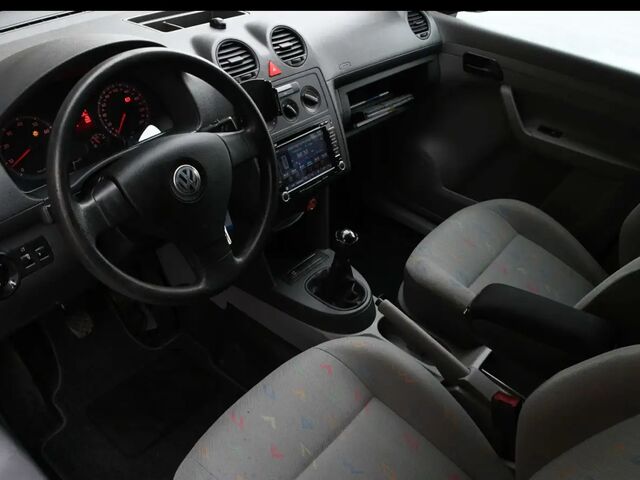 Фольксваген Кадді 2009 у Європі на Automoto.ua Фольксваген Кадді, об'ємом двигуна 1.6 л та пробігом 101 тис. км за 13427 $, фото 13 на Automoto.ua