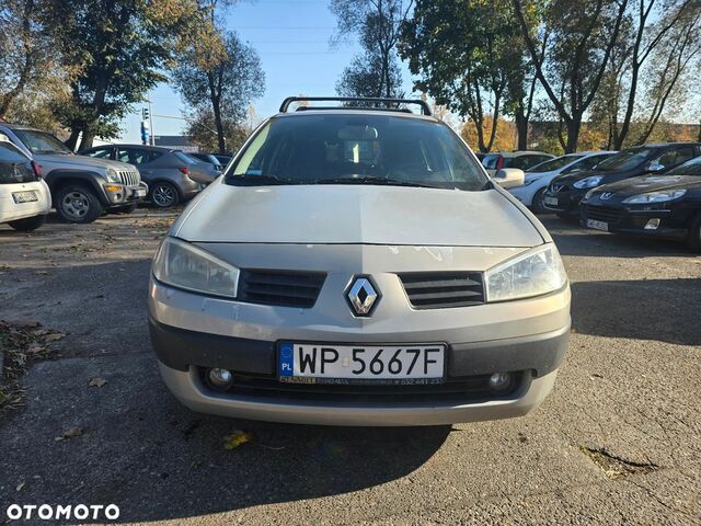 Рено Меган 2004 в Европе на Automoto.ua Серый Рено Меган, объемом двигателя 1 л и пробегом 271 тыс. км за 969 $, фото 1 на Automoto.ua