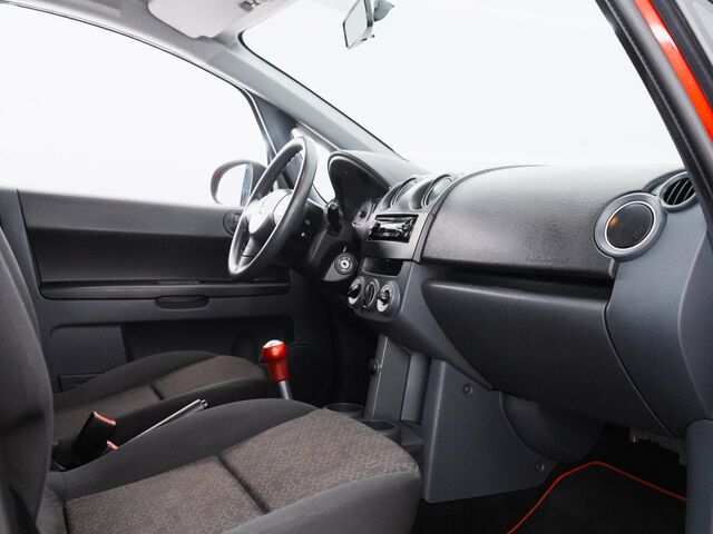 Мицубиси Кольт 2010 в Европе на Automoto.ua Красный Мицубиси Кольт, объемом двигателя 1.12 л и пробегом 66 тыс. км за 6982 $, фото 16 на Automoto.ua
