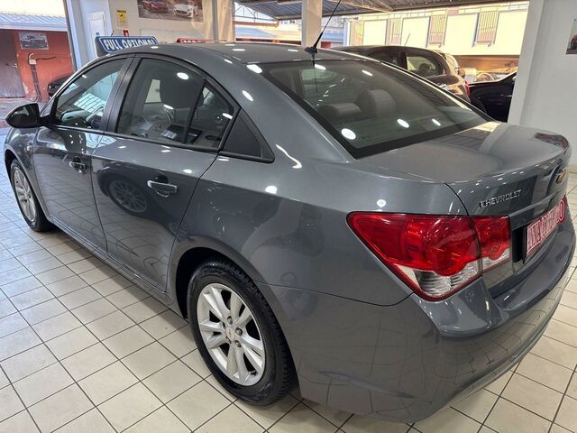 Шевроле Круз 2013 в Европе на Automoto.ua Серый Шевроле Круз, объемом двигателя 1.8 л и пробегом 192 тыс. км за 4200 $, фото 5 на Automoto.ua