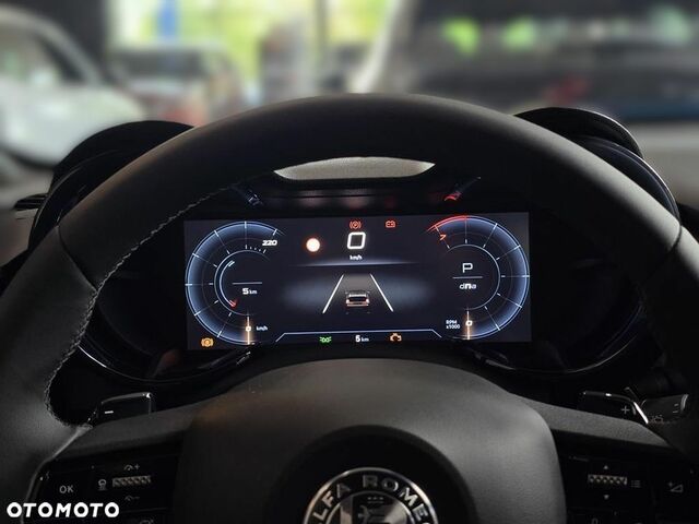 Альфа Ромео Джуниор 2025 в Европе на Automoto.ua Красный Альфа Ромео Джуниор, объемом двигателя 1 л и пробегом 1 тыс. км за 33657 $, фото 11 на Automoto.ua