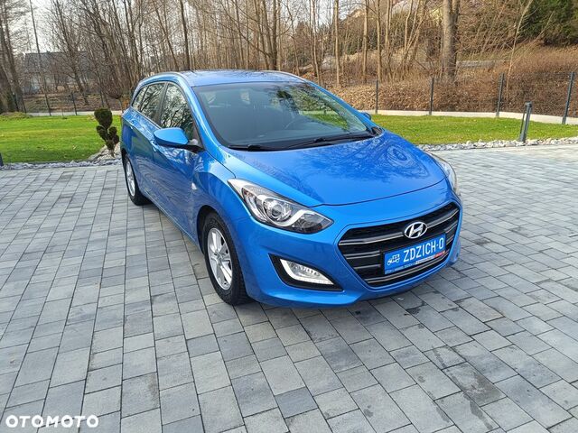 Хендай i30, объемом двигателя 1.59 л и пробегом 86 тыс. км за 9870 $, фото 2 на Automoto.ua