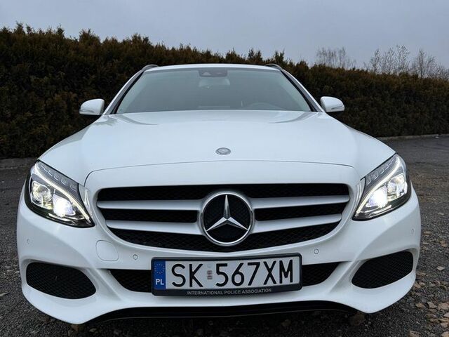 Мерседес Ц-Класс 2015 в Европе на Automoto.ua Белый Мерседес Ц-Класс, объемом двигателя 1 л и пробегом 280 тыс. км за 49900 $, фото 20 на Automoto.ua