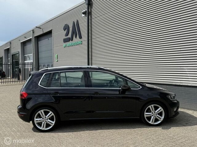 Фольксваген Гольф Спортсван 2017 у Європі на Automoto.ua Чорний Фольксваген Гольф Спортсван, об'ємом двигуна 1.6 л та пробігом 99 тис. км за 13993 $, фото 6 на Automoto.ua