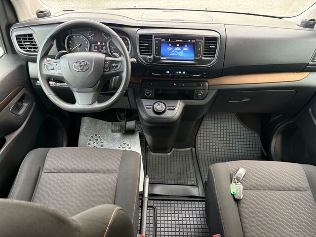 Тойота Proace Verso 2016 в Европе на Automoto.ua Тойота Proace Verso, объемом двигателя 2 л и пробегом 135 тыс. км за 22900 $, фото 14 на Automoto.ua