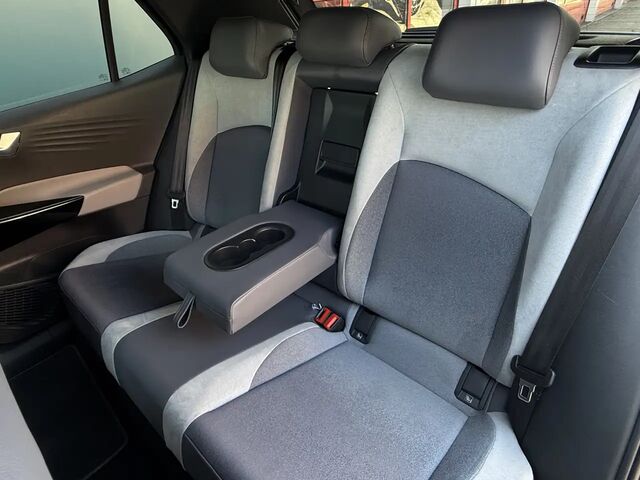 Фольксваген ID.3 2020 в Европе на Automoto.ua Серый Фольксваген ID.3, объемом двигателя 0 л и пробегом 129 тыс. км за 18031 $, фото 5 на Automoto.ua