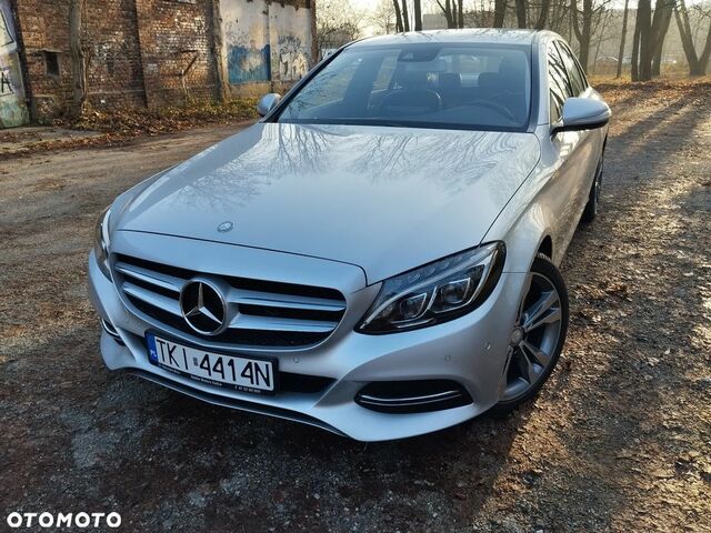 Мерседес Ц-Класс 2014 в Европе на Automoto.ua Серый Мерседес Ц-Класс, объемом двигателя 1 л и пробегом 245 тыс. км за 57500 $, фото 2 на Automoto.ua