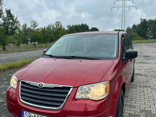 Крайслер Grand Voyager, об'ємом двигуна 2.77 л та пробігом 305 тис. км за 5076 $, фото 1 на Automoto.ua