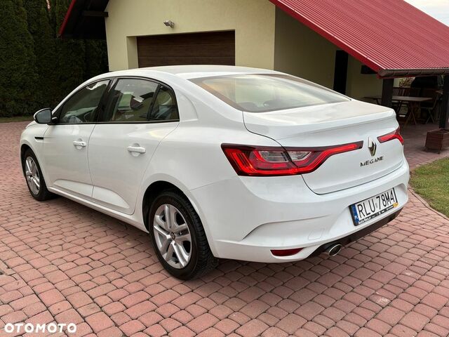 Рено Меган 2019 в Европе на Automoto.ua Белый Рено Меган, объемом двигателя 1 л и пробегом 183 тыс. км за 7846 $, фото 2 на Automoto.ua