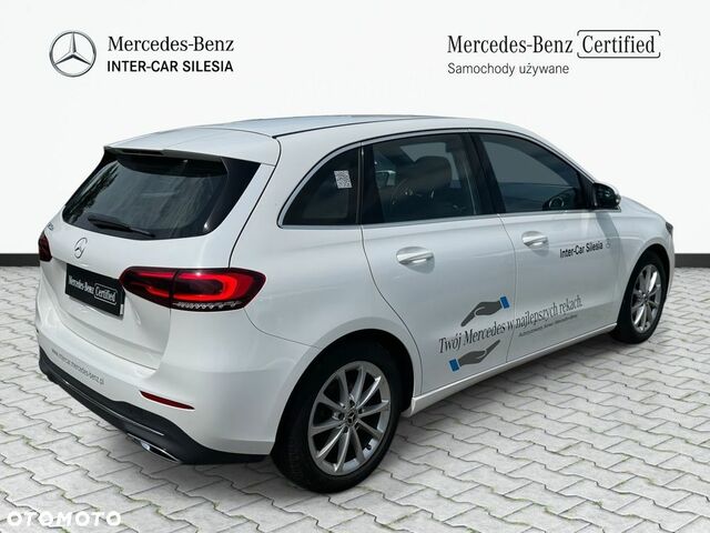 Мерседес Б-класс 2019 в Европе на Automoto.ua Белый Мерседес Б-класс, объемом двигателя 1 л и пробегом 72 тыс. км за 24189 $, фото 4 на Automoto.ua