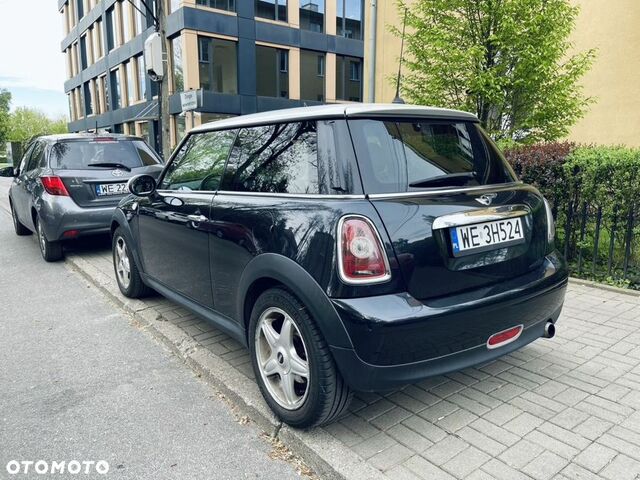 Міні Cooper, об'ємом двигуна 1.6 л та пробігом 130 тис. км за 4082 $, фото 8 на Automoto.ua