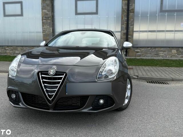 Альфа Ромео Giulietta 2012 у Європі на Automoto.ua Сірий Альфа Ромео Giulietta, об'ємом двигуна 1 л та пробігом 148 тис. км за 5691 $, фото 15 на Automoto.ua