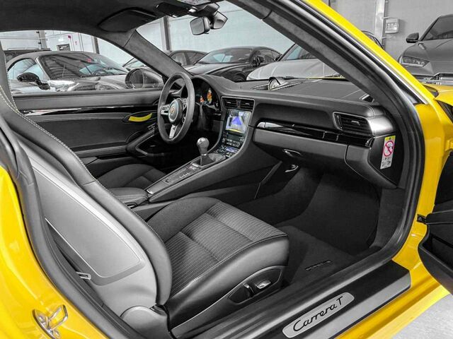 Желтый Порше 991, объемом двигателя 2.98 л и пробегом 19 тыс. км за 122497 $, фото 7 на Automoto.ua