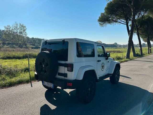 Джип Вранглер 2017 в Европе на Automoto.ua Белый Джип Вранглер, объемом двигателя 2.78 л и пробегом 111 тыс. км за 32200 $, фото 3 на Automoto.ua