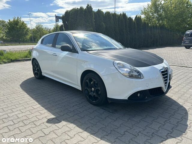 Альфа Ромео Giulietta, об'ємом двигуна 1.37 л та пробігом 129 тис. км за 6242 $, фото 1 на Automoto.ua