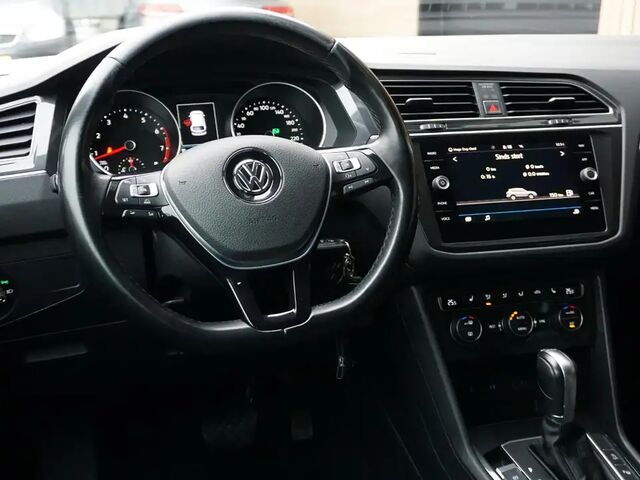 Фольксваген Тігуан 2017 у Європі на Automoto.ua Чорний Фольксваген Тігуан, об'ємом двигуна 1.4 л та пробігом 78 тис. км за 28647 $, фото 8 на Automoto.ua