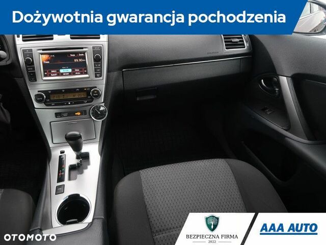 Тойота Авенсіс, об'ємом двигуна 1.8 л та пробігом 159 тис. км за 9935 $, фото 8 на Automoto.ua